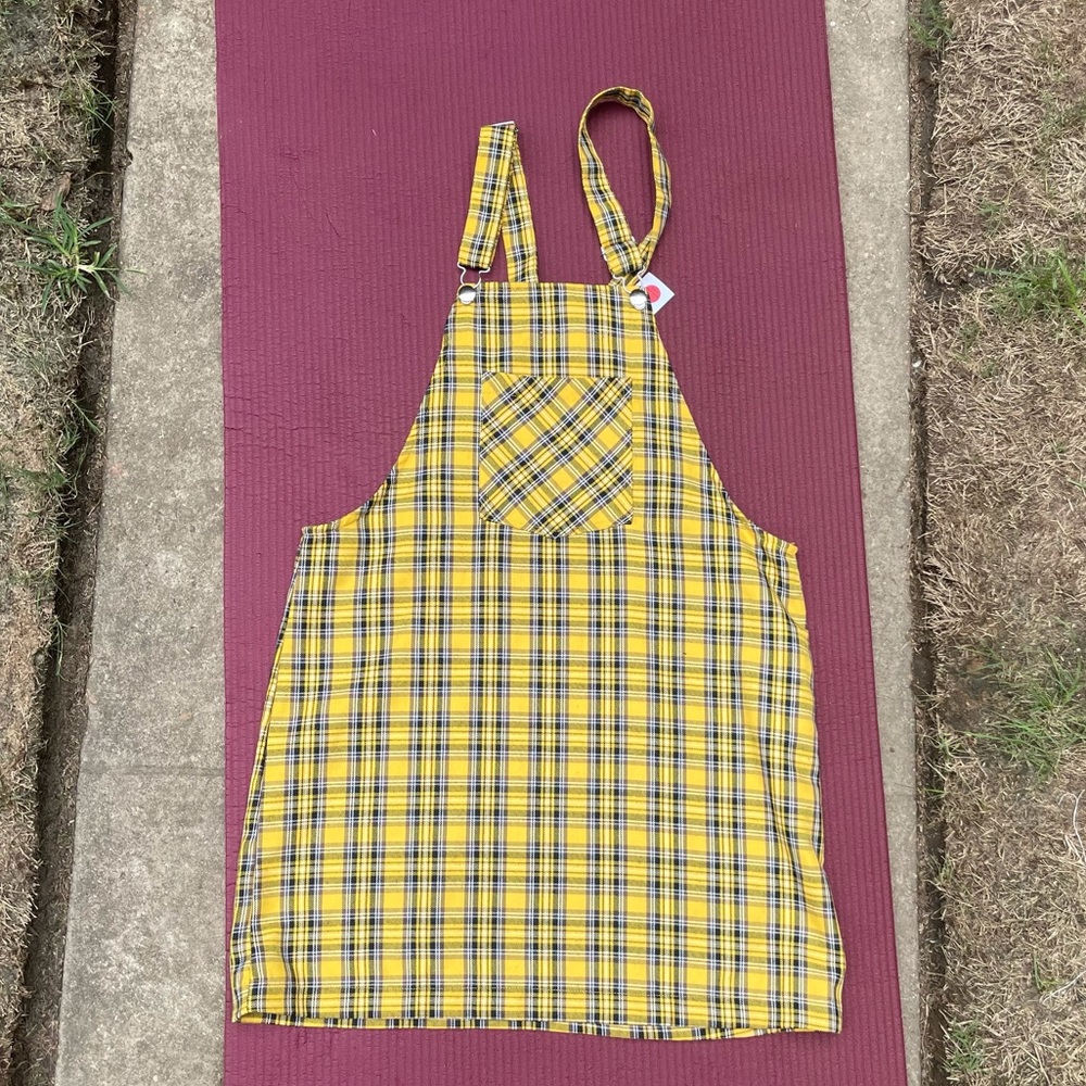 NWT plaid skirt overall yellow and black